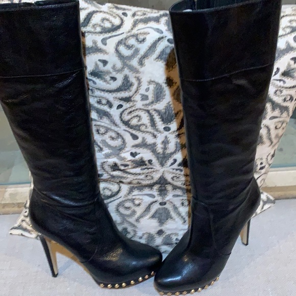 Michael Kors boots. - Picture 1 of 12